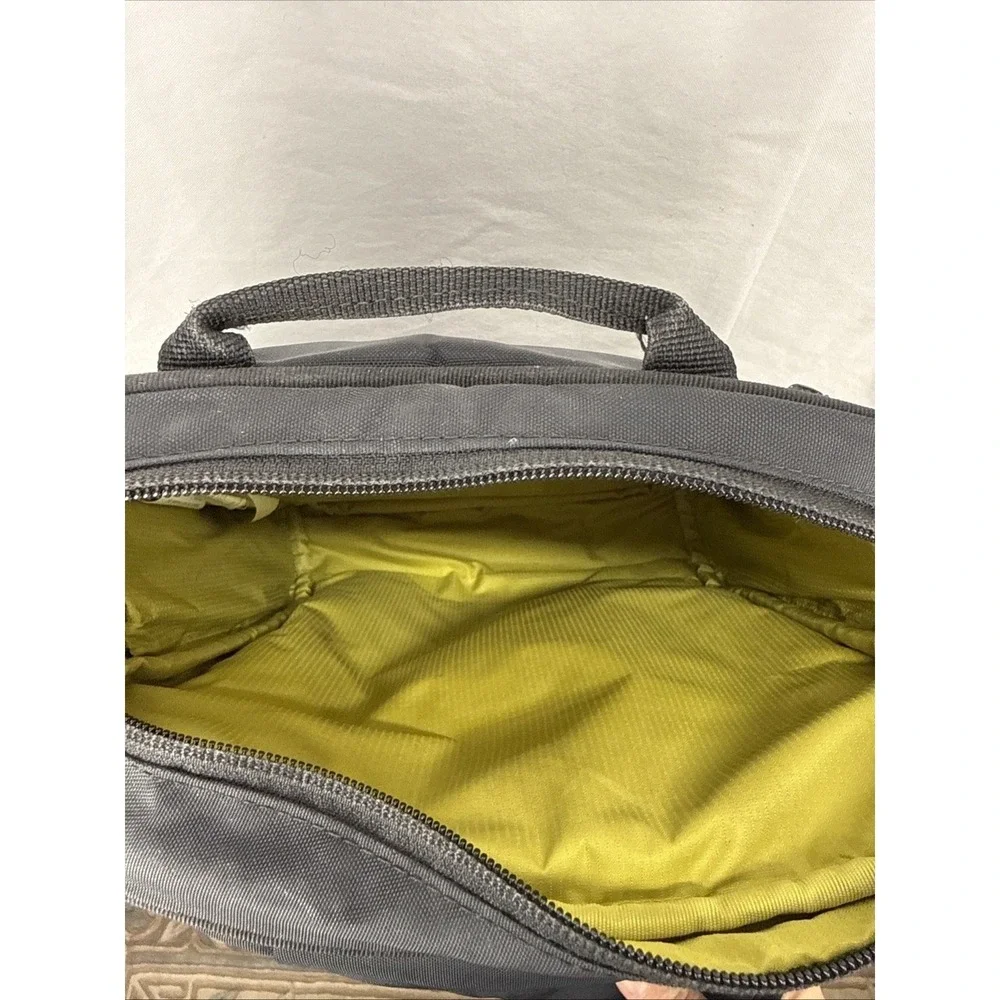 Pacsafe Metrosafe 200 Gii Unisex Messenger Bag Crossbody RFID Black Nylon Travel